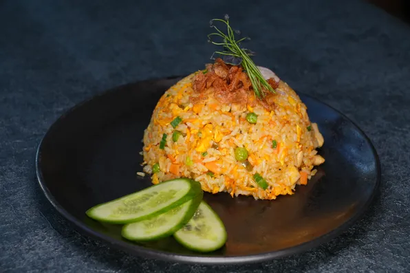 Kids Com Chien Tom Ga - Prawn and Chicken Fried Rice