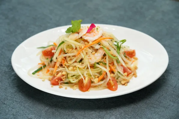 Vietnamese Papaya Prawn Salad