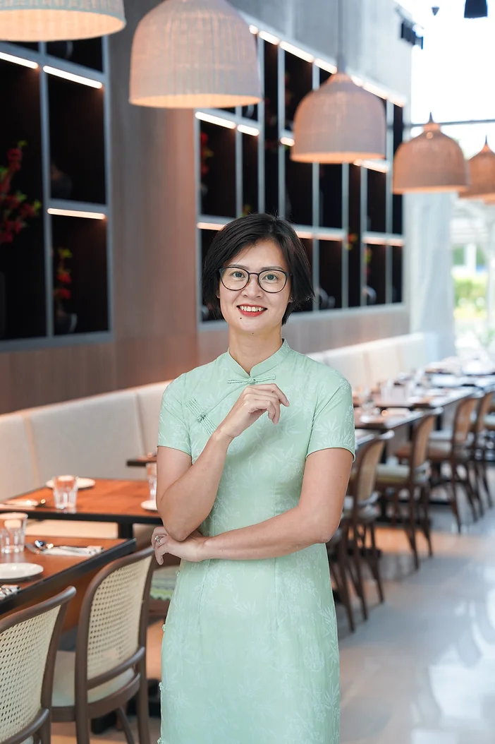 Other Women's Job / Lily Hoa Nguyen